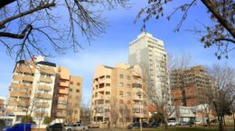 Neuquén: ¿Cuántos salarios necesito para comprar un departamento?
