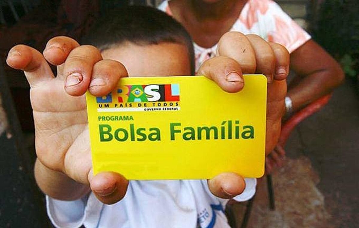 Gobierno de Brasil garantiza el acceso gratuito a la cuenta Bolsa Família