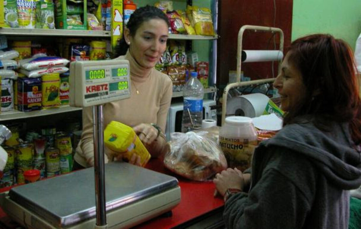 Centro de Almaceneros de Córdoba: Se profundizó un 28% la caída del consumo durante febrero