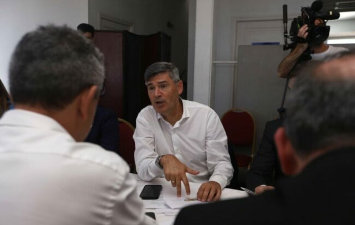 Intendente de Córdoba: “Milei quiere volver a los 90, pero pasando por el 2001”