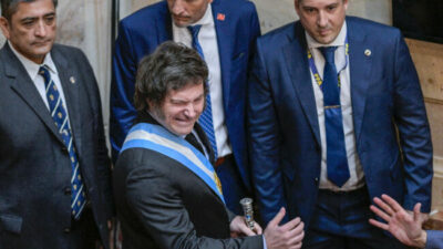Amenaza de no dar marcha atrás y seguir acelerando