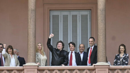 «No estás deprimido, gobierna Milei»