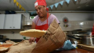 Santa Fe: «Agregar agua a la olla para que alcance»; la dura realidad de los comedores populares