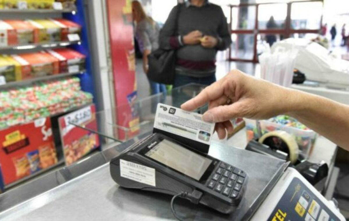 Créditos: ocho de cada 10 familias se endeudan para pagar alimentos