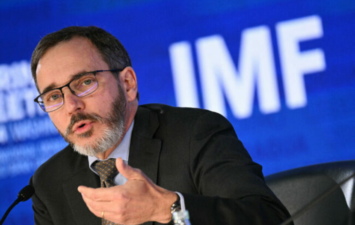 El FMI pronostica 150 por ciento de inflación y más recesión