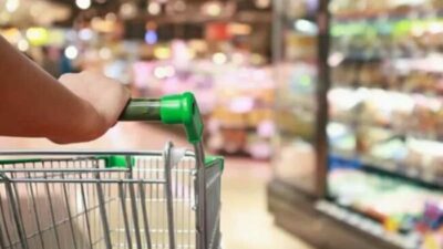 No hay plata: en medio de la escalada inflacionaria, la gente se vuelca a las segundas marcas
