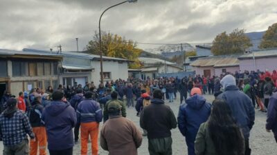 Esquel: El SOEME realiza una retención de servicios por 48 horas