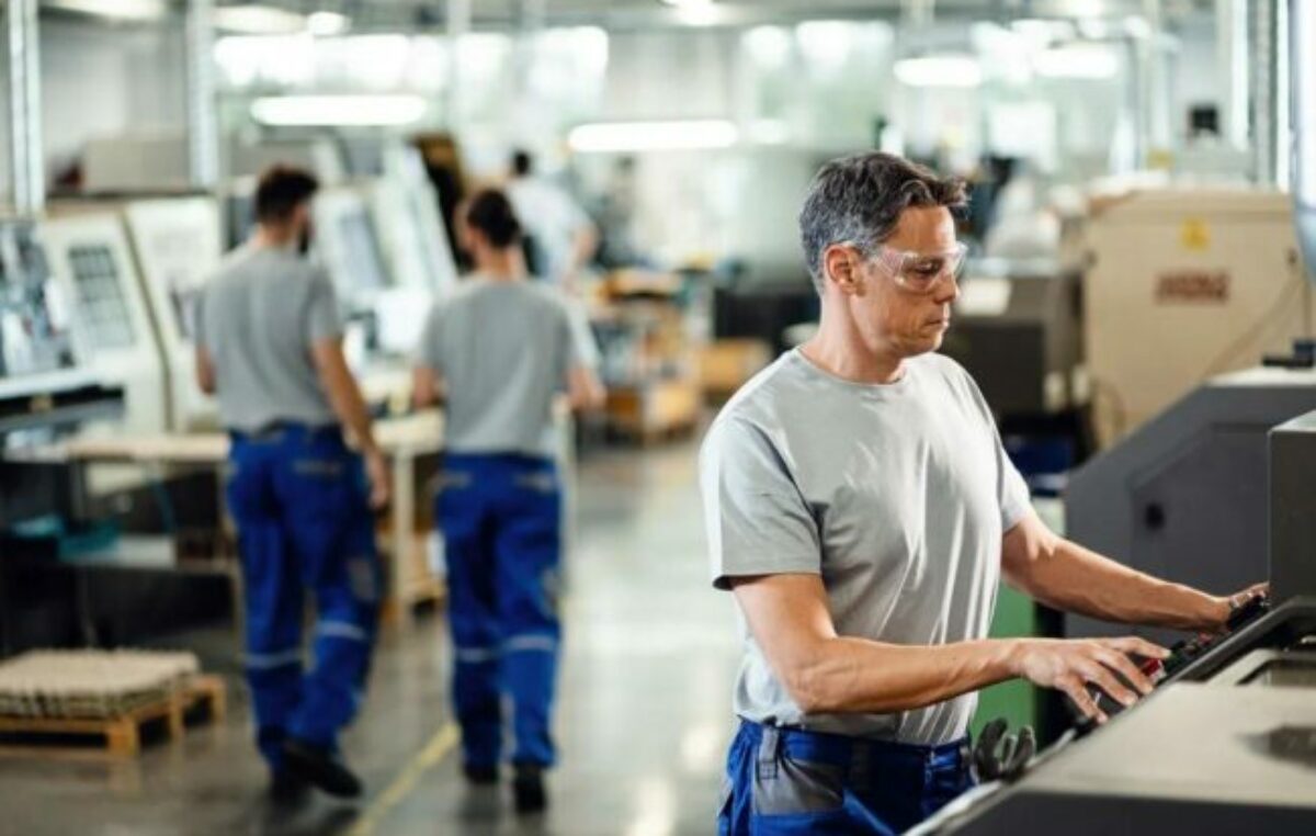 Por la recesión, es prácticamente nula la demanda laboral: casi ninguna empresa busca empleados