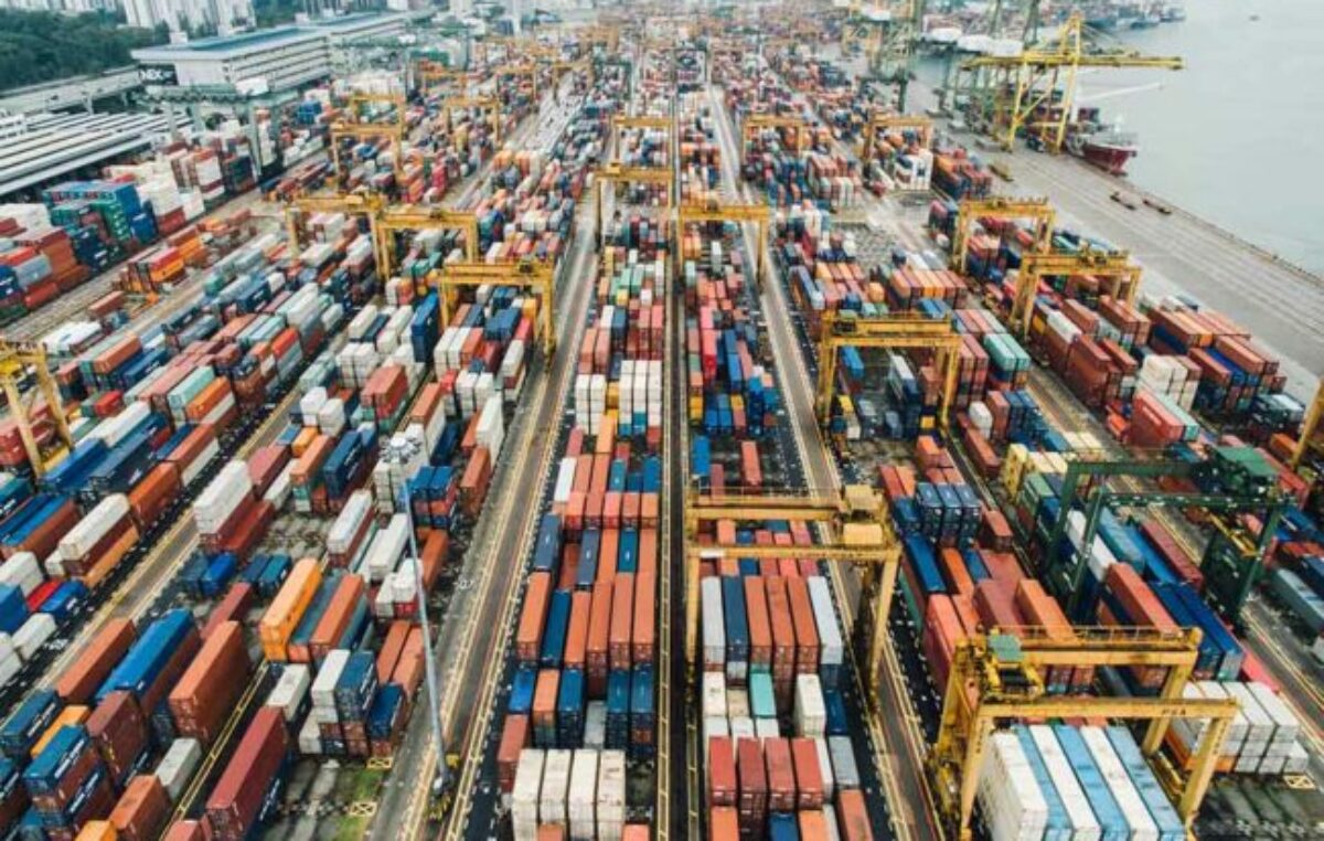 El gobierno eliminó filtros para la importación de productos del rubro textil y electrodomésticos