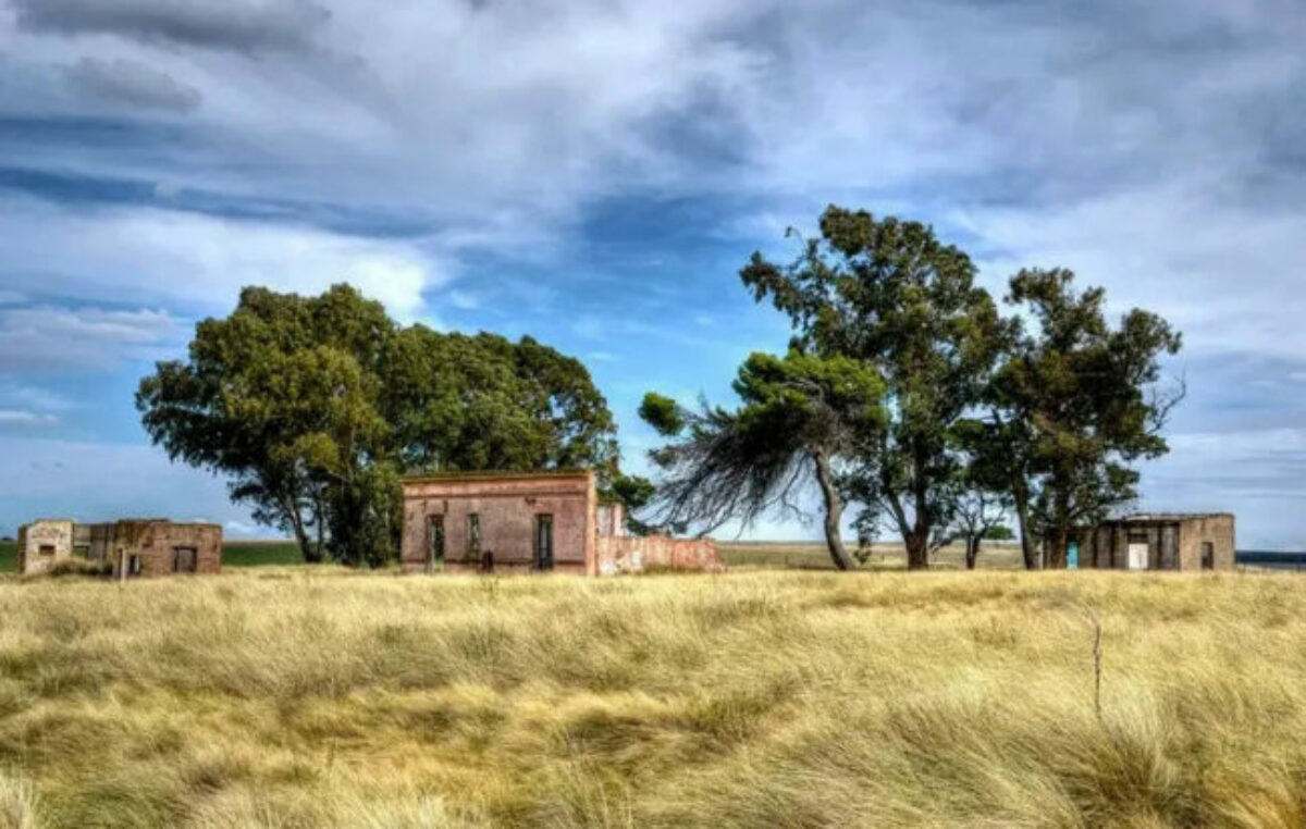 Un pueblo donde pasaba un tren desde Rosario se está quedando sin habitantes y puede volverse “fantasma”