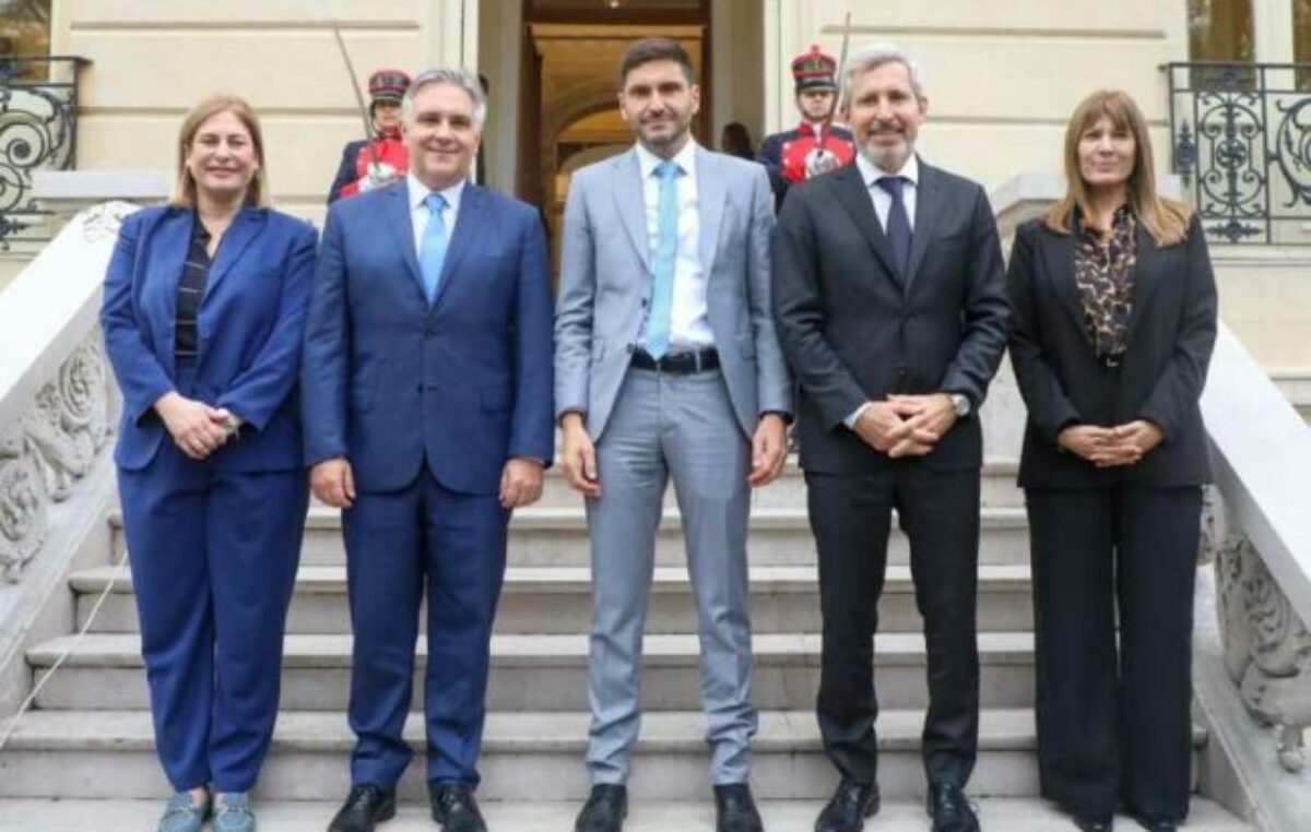 Pullaro: “Vamos a defender a estas tres provincias que concentran el 25% del PBI Nacional”