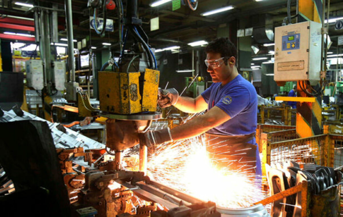 El 60% de la población ocupada cobraba menos de $243.000 a fin de año
