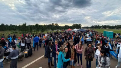 Misiones: los docentes profundizan los cortes en el interior de la provincia