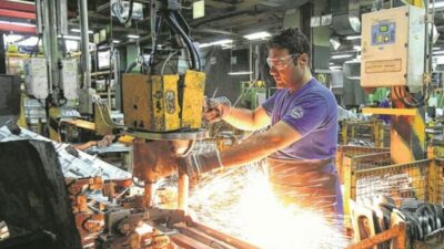 La crisis económica se agrava en Santa Fe: 10.000 suspensiones y la amenaza de despidos