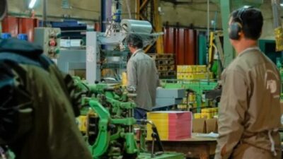 Relevamiento en Córdoba: una de cada cuatro industrias ya decidió despedir personal