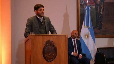 Agendas reales y ficciones políticas