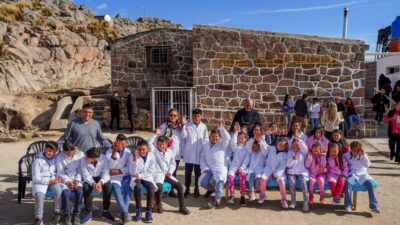 Córdoba ya tiene las antenas de Starlink para dotar de conectividad a escuelas rurales