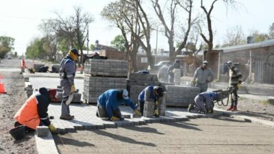 Malargüe mejora sus calles y proyecta una nueva planta municipal de adoquinado