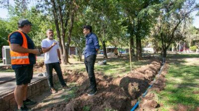 Gestión inteligente del agua: nuevo sistema de riego tecnificado y por aspersión en los espacios verdes de Mendoza