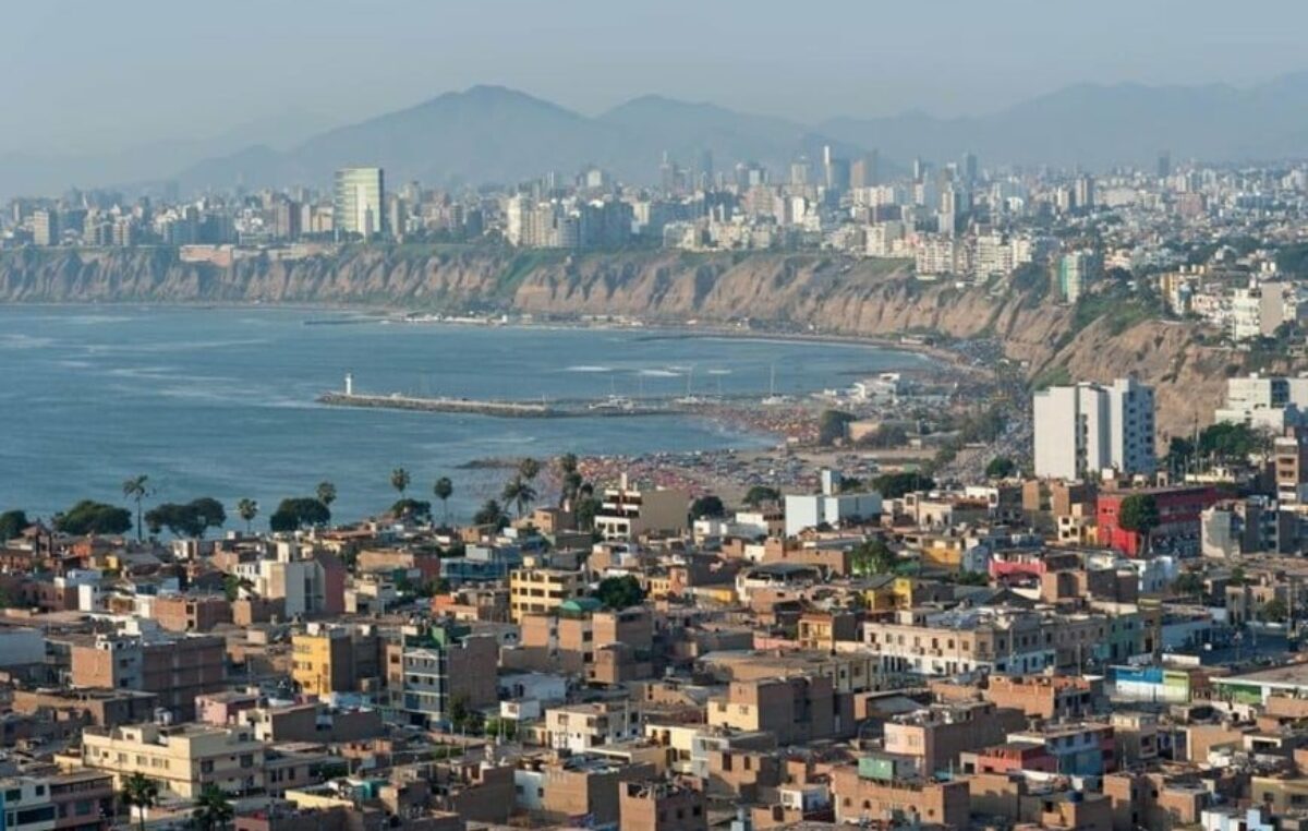 ¿Es aplicable el «modelo peruano» en Argentina?: la mirada de un empresario santafesino radicado en Arequipa