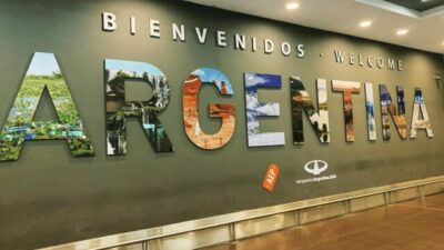 Menos turismo, más recesión: las políticas económicas golpean al sector y preocupan a las provincias