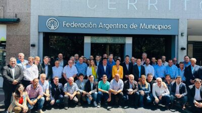 Intendentes rechazan pedido de Caputo a Gobernadores para que los municipios eliminen tasas