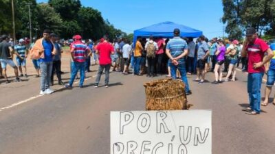 Continúa el bloqueo de productores tabacaleros en la ruta nacional 14 en Alem: piden un precio de acopio de 3200 pesos por kilo