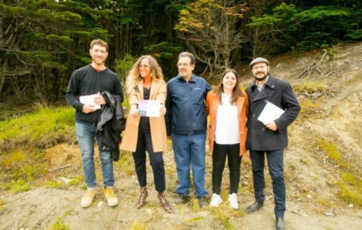 Trabajadores y trabajadoras municipales de Ushuaia más cerca de ocupar sus lotes