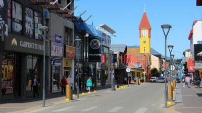 Ushuaia: De 90 tiendas que hay en calle San Martín solo 16 abren los domingos