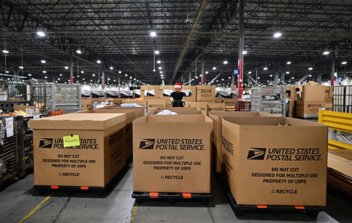 Más de 1.000 millones de paquetes chinos afectados por las restricciones estadounidenses