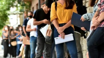 Seguros por desempleo alcanzaron el récord de la última década: trabajadores santafesinos entre los de mayor solicitud del beneficio