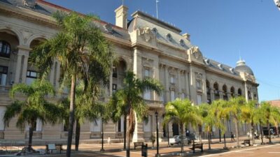 En dos meses, la inflación en Santa Fe superó la oferta paritaria trimestral del Gobierno: la postura de estatales