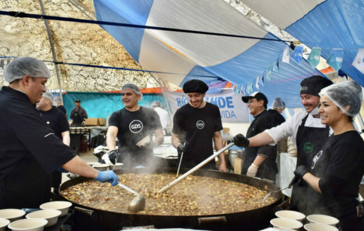 Gran almuerzo popular en Río Grande por el 43° de la Gesta de Malvinas