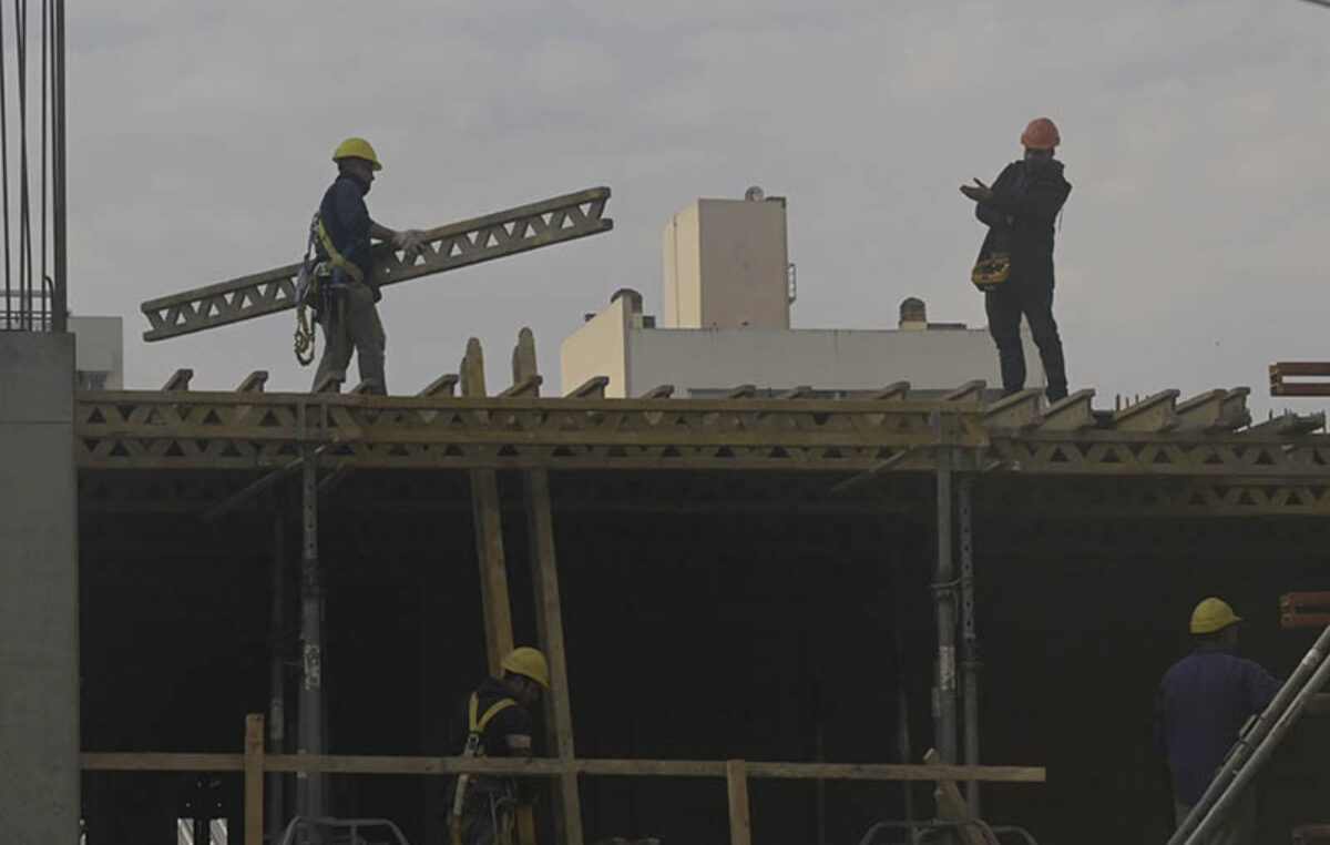 La actividad en Rosario no se recupera y los ingresos se deterioran al ritmo de servicios que duplican a la inflación oficial