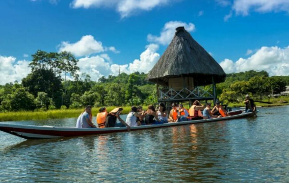 Brasil impulsa el turismo sostenible en la Amazonía: colaboración con Colombia
