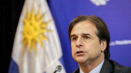 Uruguay: Lacalle Pou y su blindaje mediático