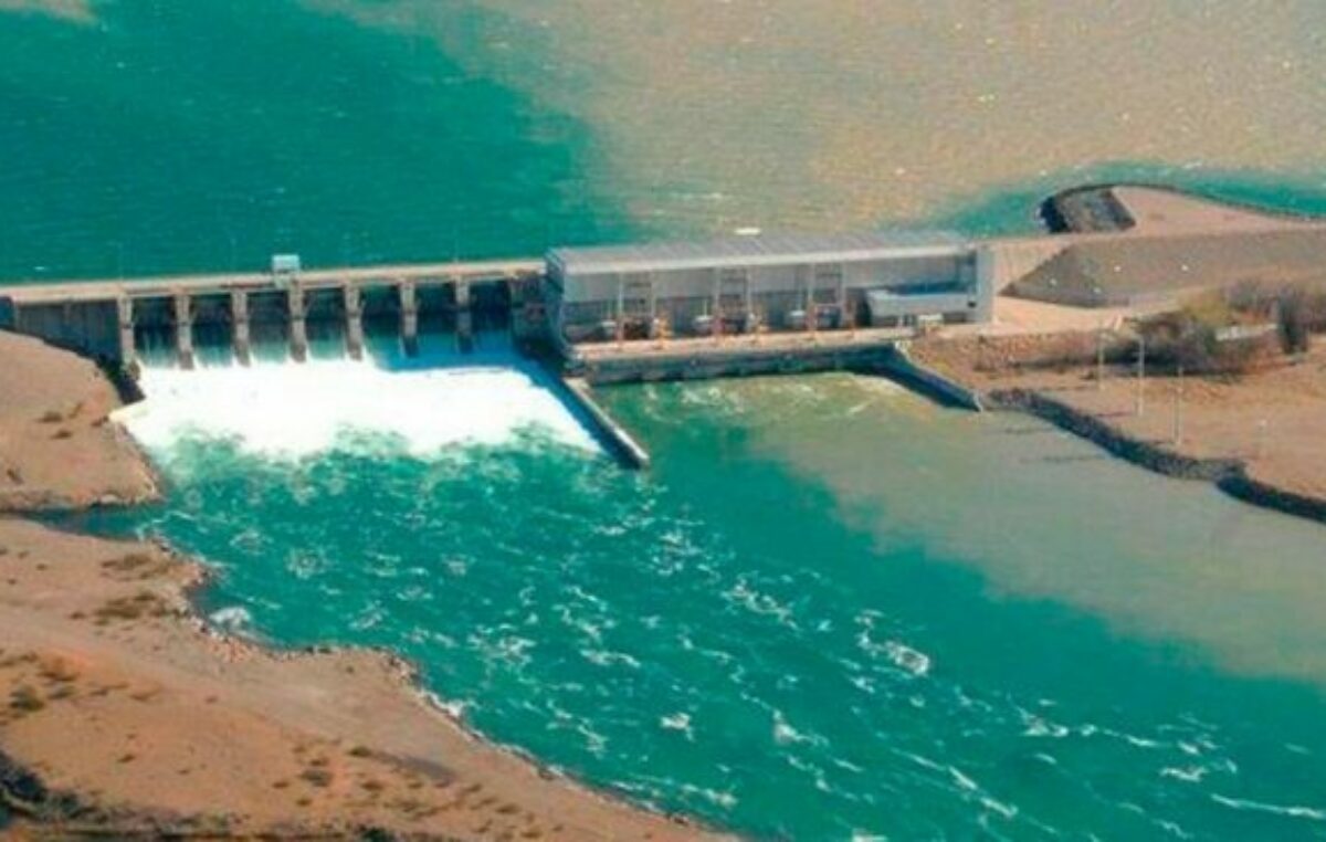 Represas: Senadores de Neuquén y Río Negro piden que el 50% sea de las provincias