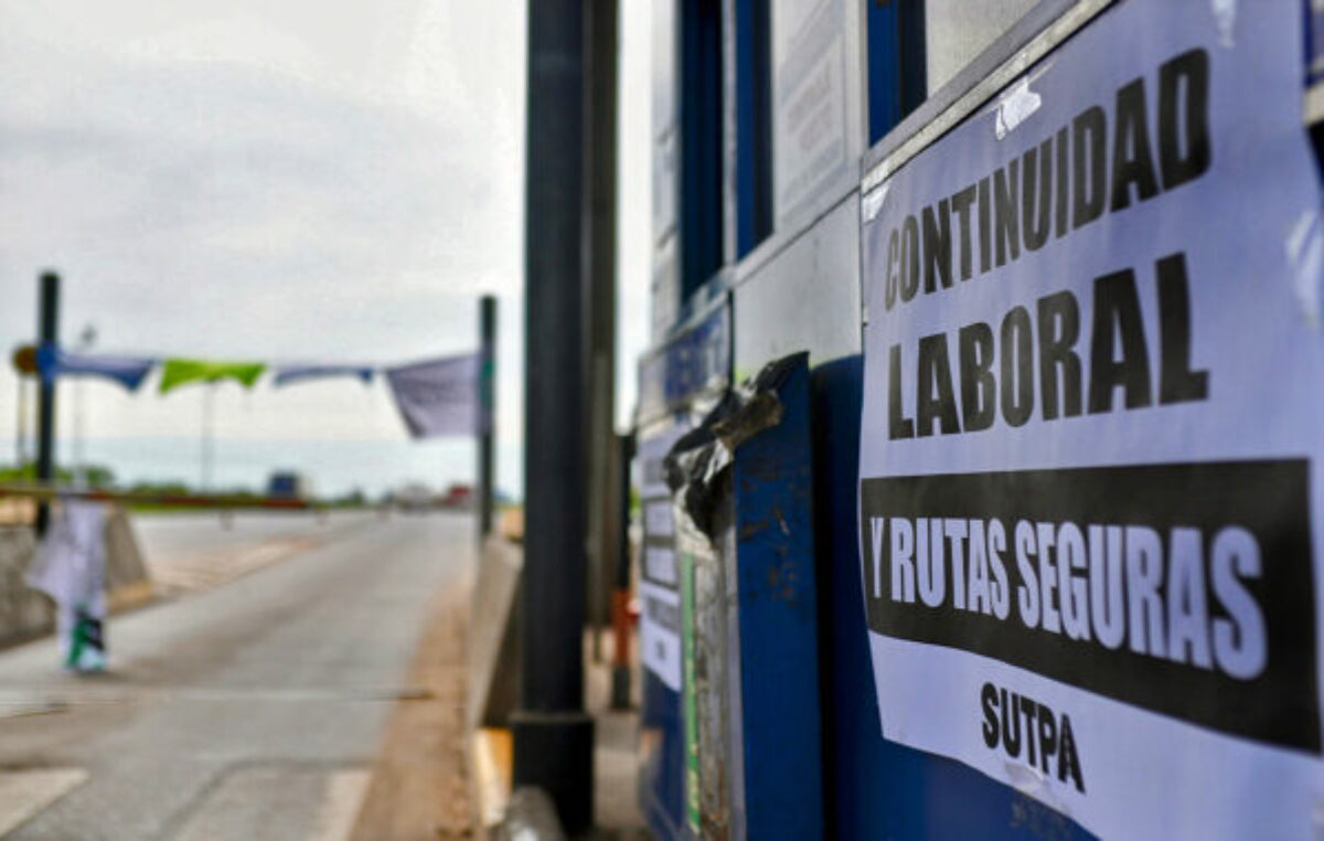 Tras los despidos en los peajes, denuncian amenazas por parte de la concesionaria Corredores Viales SA
