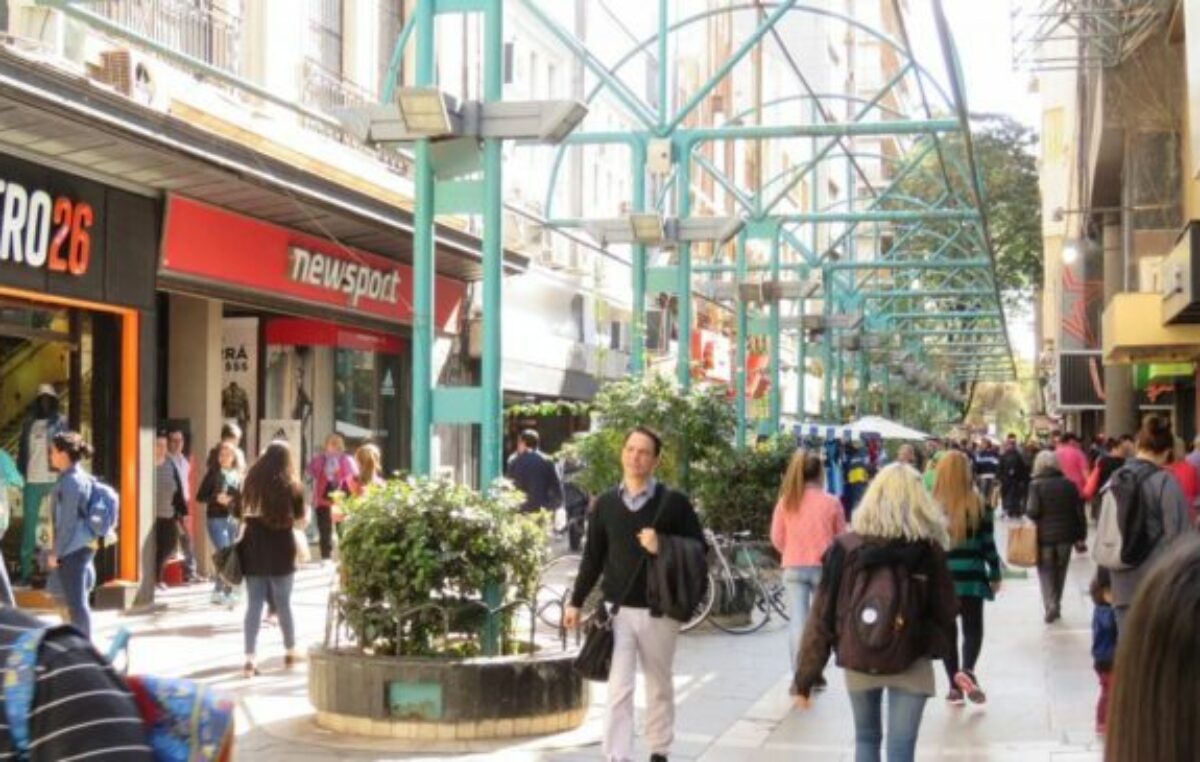 Sin crecimiento: reportan una caída de ventas y rentabilidad de los comercios minoristas en Córdoba