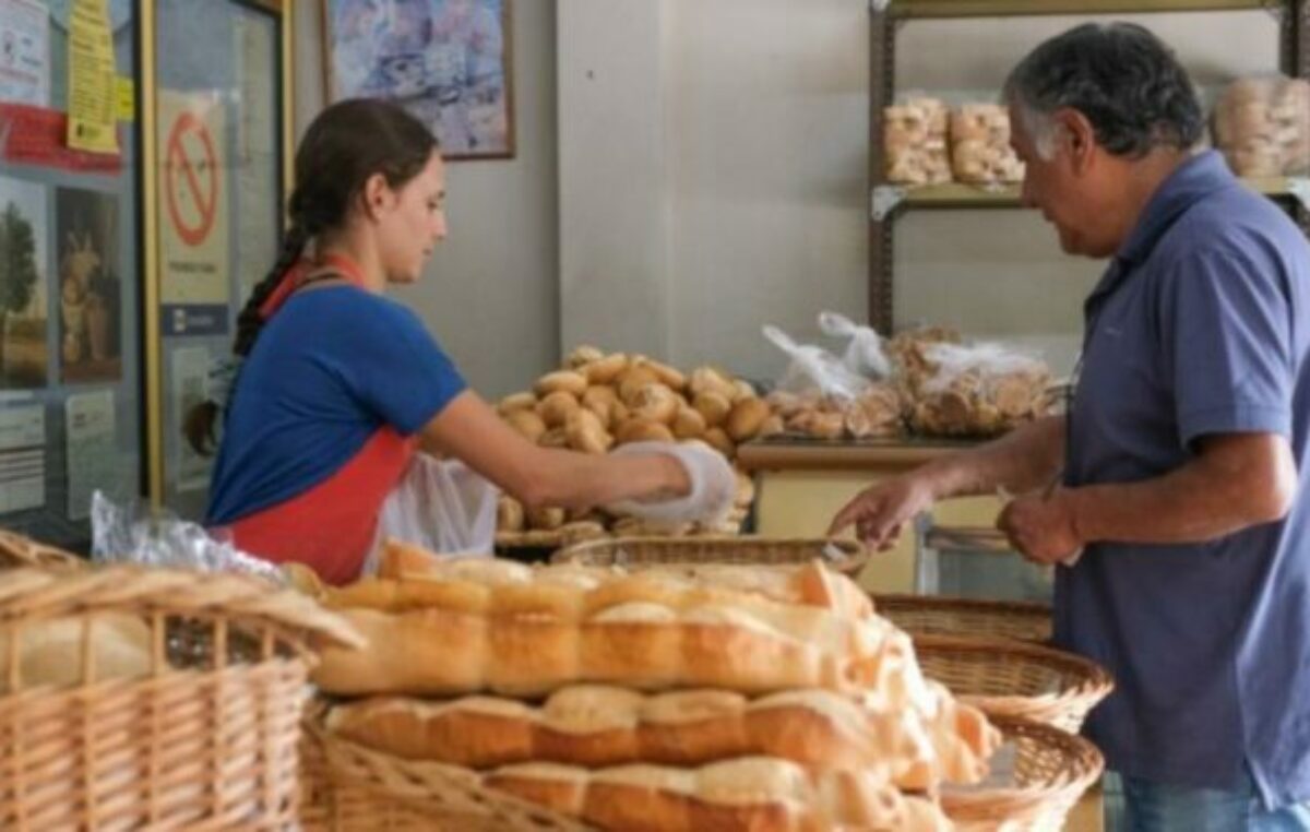 Ventas en panaderías de Rosario cayeron un 15%: «Compran lo justo y necesario»