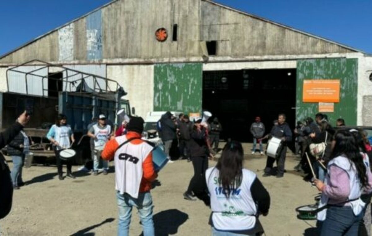 Protesta del Soyem por despidos y condiciones del corralón municipal