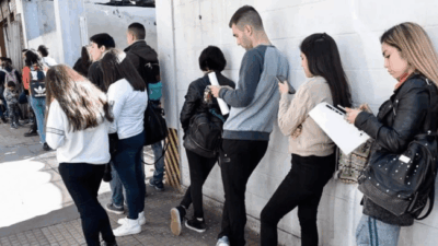Fuerte caída del empleo registrado y de empleadores en Entre Ríos desde 2023, según un informe del CEPA