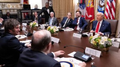 Argentina negocia su subordinación con Estados Unidos
