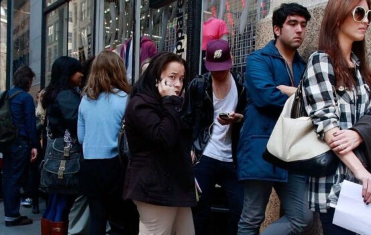 En Argentina, los bajos salarios y la desocupación ya preocupan más que la inflación