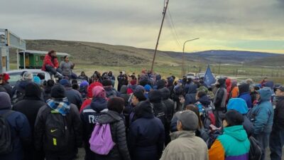 «No vivimos, sobrevivimos»: paro por tiempo indeterminado de trabajadores municipales en Río Turbio
