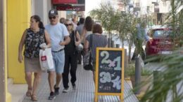 Tras un leve repunte en julio, volvieron a caer el comercio y la industria en Río Cuarto