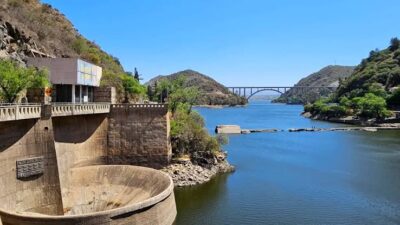 Entre curvas, montañas y agua: un recorrido por dos diques cordobeses